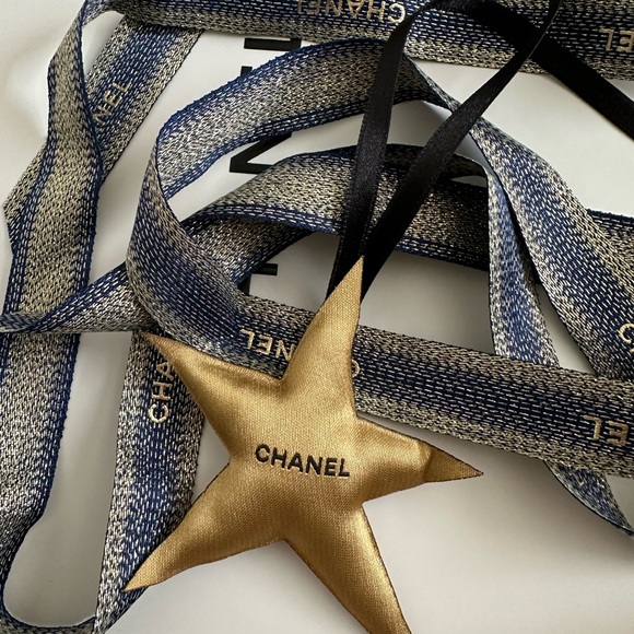 Chanel 54” with charm - Picture 4 of 4